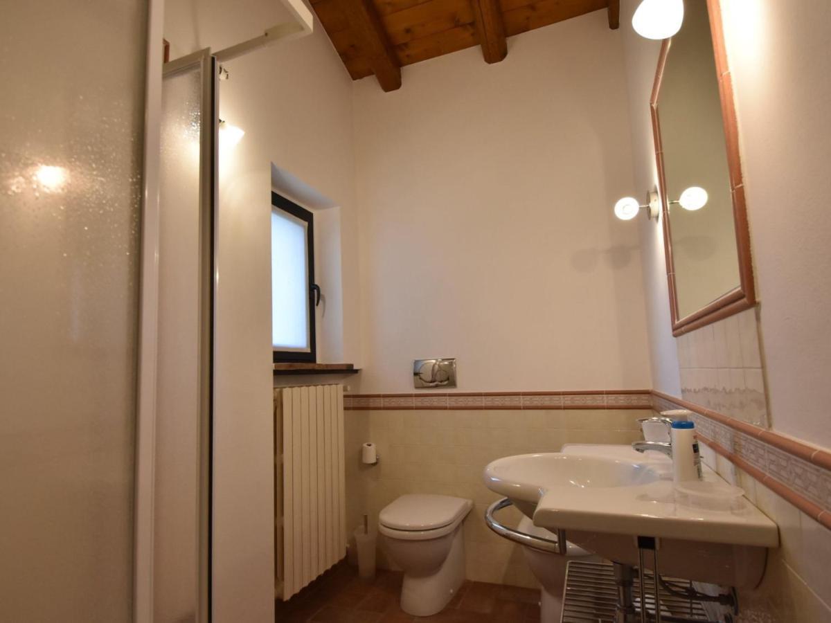 Locazione Turistica La Corte Bricca - Trilo B Castana  Esterno foto